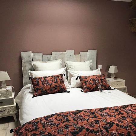 Logis De Pierre Levee Bed and Breakfast Bessines Εξωτερικό φωτογραφία