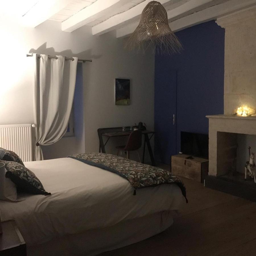 Logis De Pierre Levee Bed and Breakfast Bessines Εξωτερικό φωτογραφία